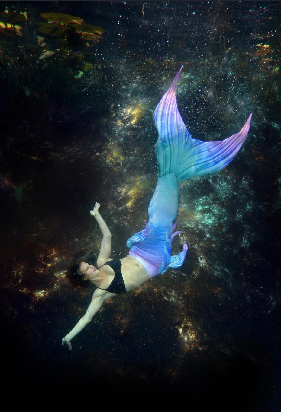 My first mermaid experience at Marico Oog, floating underwater with my complete blue and lavender mermaid tail